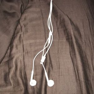 apple iphone headphones